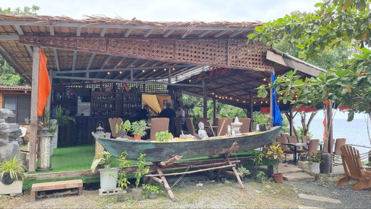 Jush Native And Glamping Hotel Dauis Exterior photo