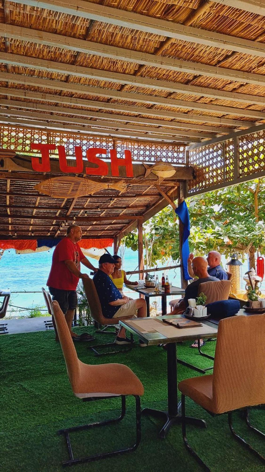 Jush Native And Glamping Hotel Dauis Exterior photo