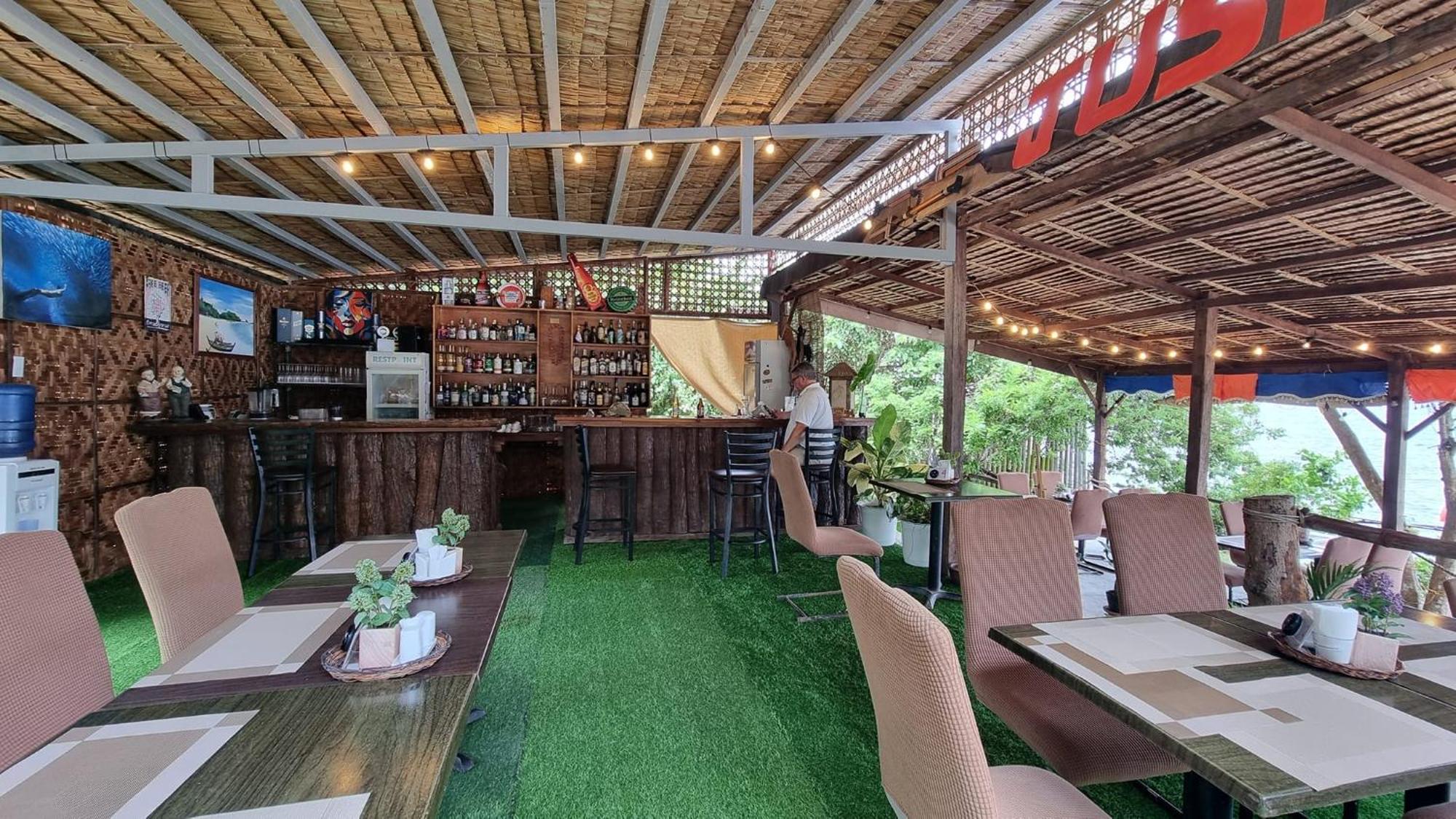 Jush Native And Glamping Hotel Dauis Exterior photo
